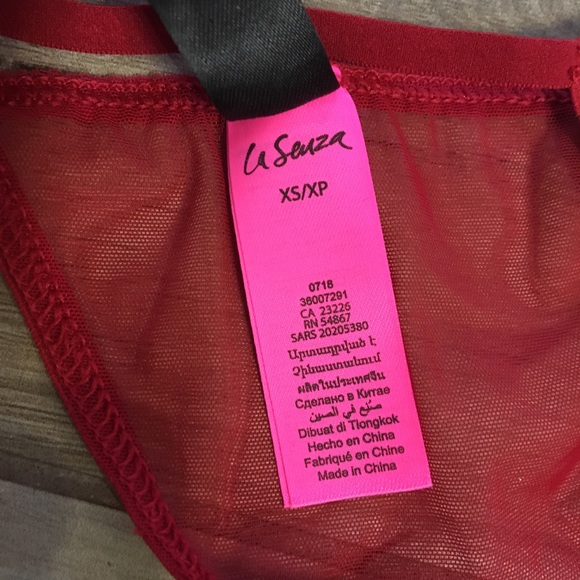 La Senza Sexy Red Merrywidow 2 piece set - Picture 8 of 8